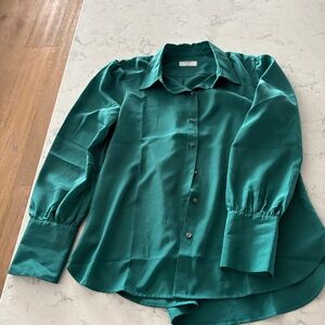 Untuckit blouse